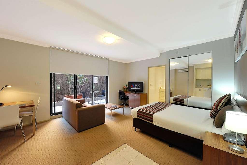 Hotel Apx Darling Harbour Sydney