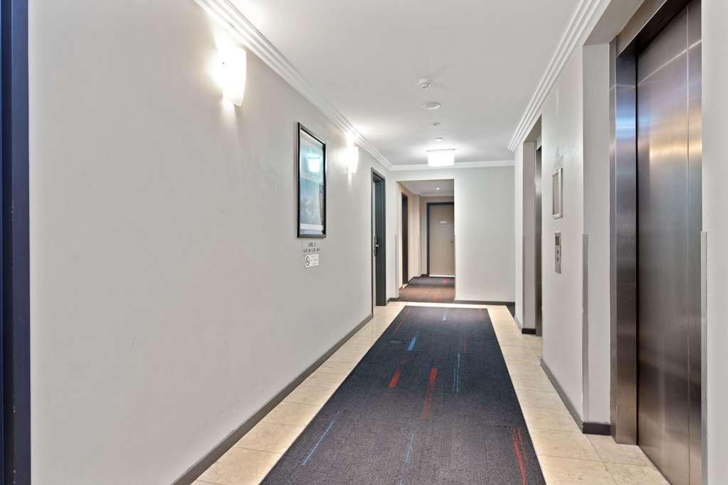 Apx Darling Harbour Hotel